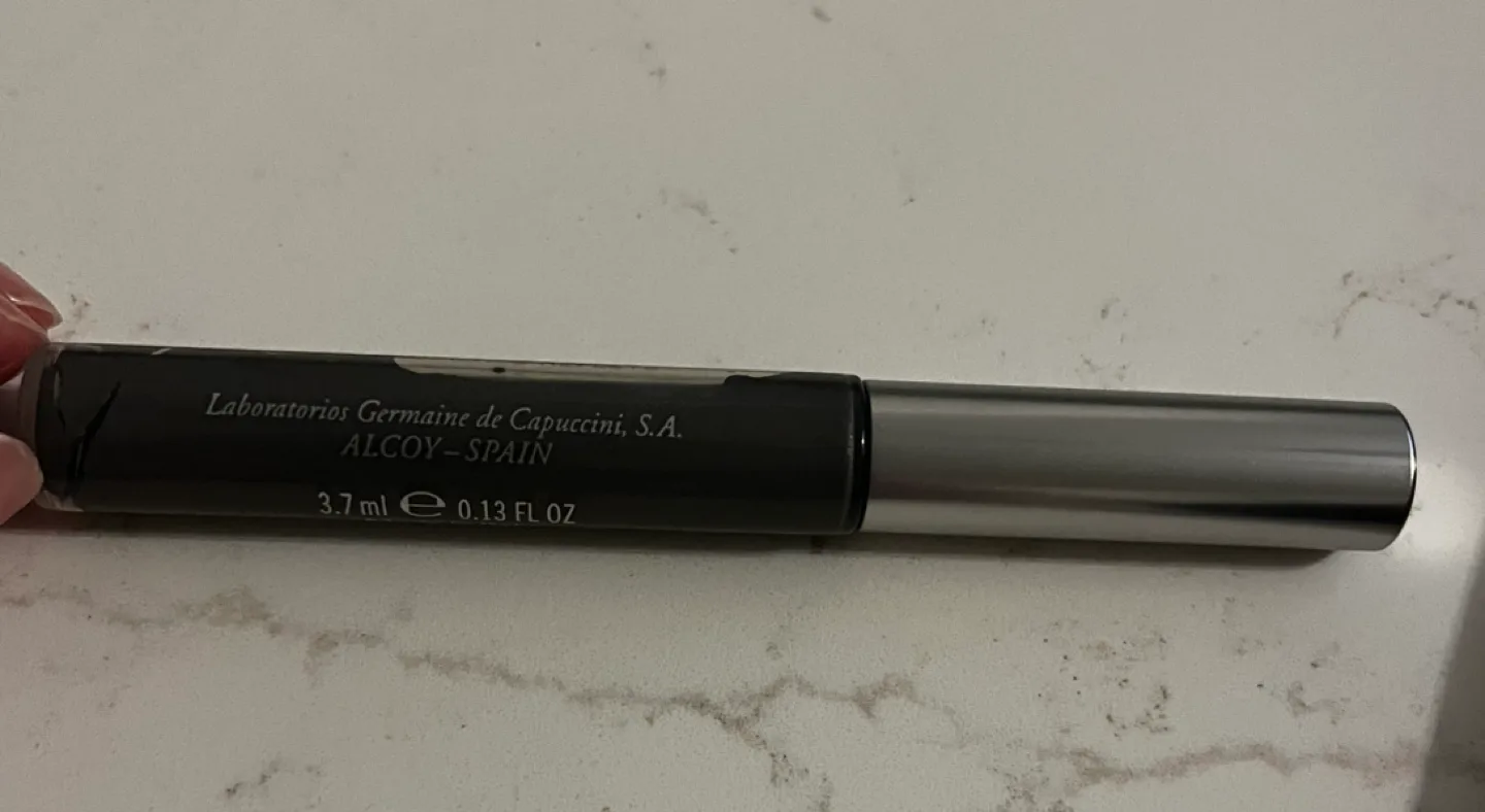 Germaine de Capuccini Shimmer Shadow image indicator(2)