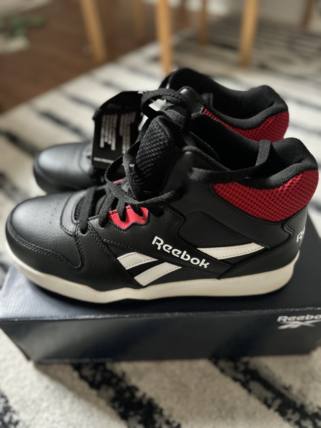 Reebok Boys' Black and Red High-Top Sneakers - Size 1 - photo 3