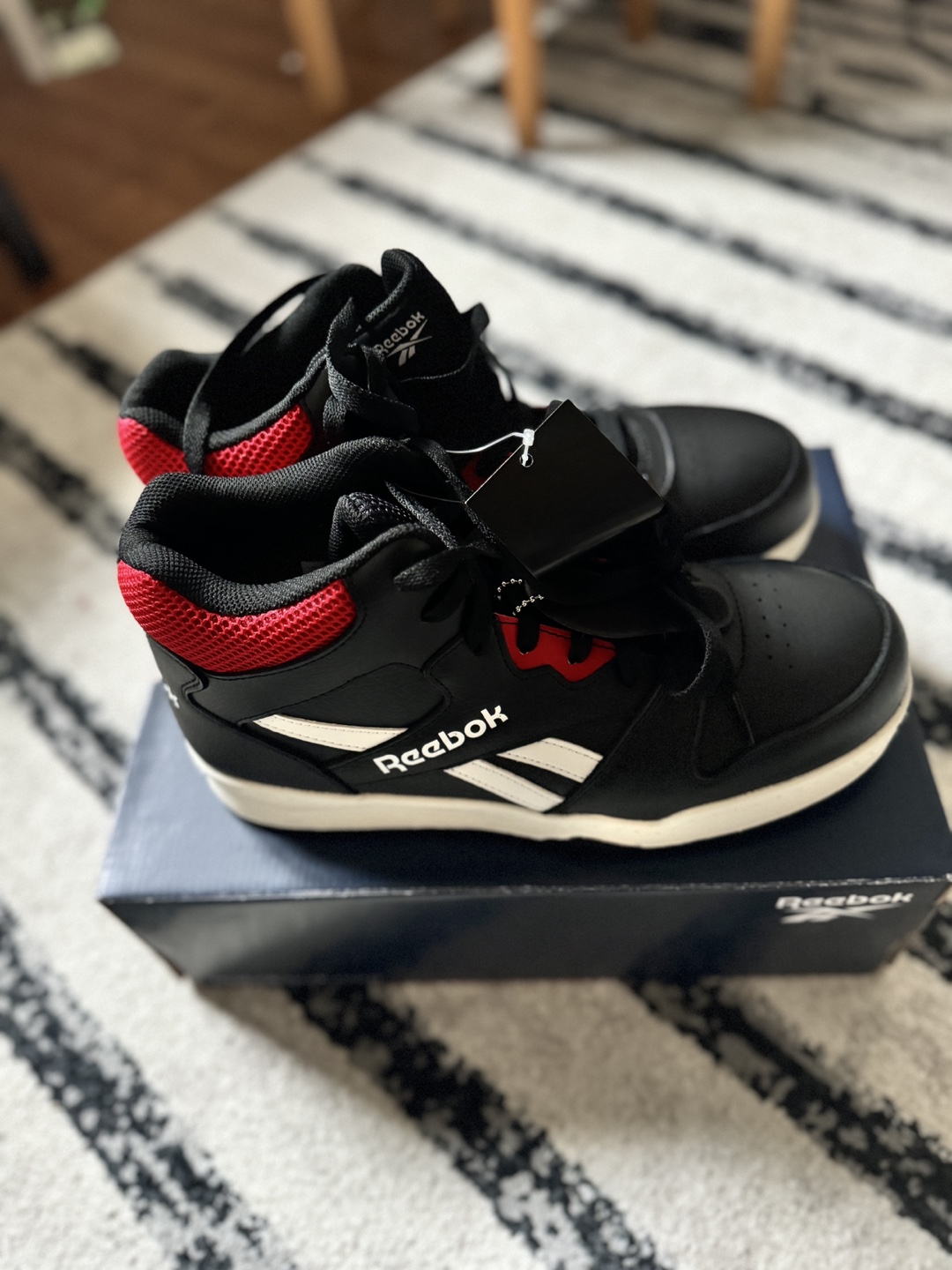Reebok Boys' Black and Red High-Top Sneakers - Size 1