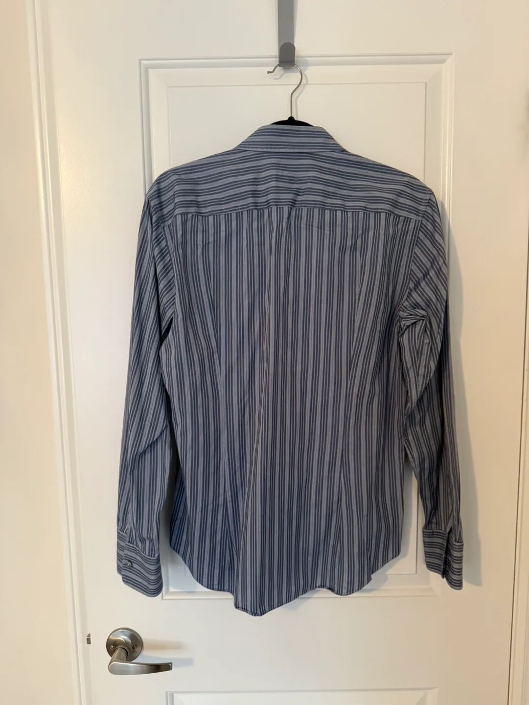 Hugo Boss Men's Slim Fit Blue Striped Dress Shirt - Size M image indicator(2)