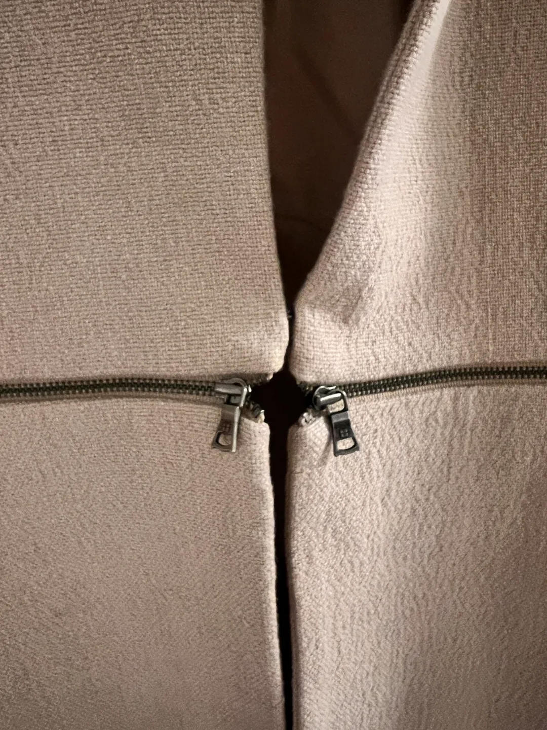 BCBGMAXAZRIA Beige Blazer, Size Large image indicator(2)