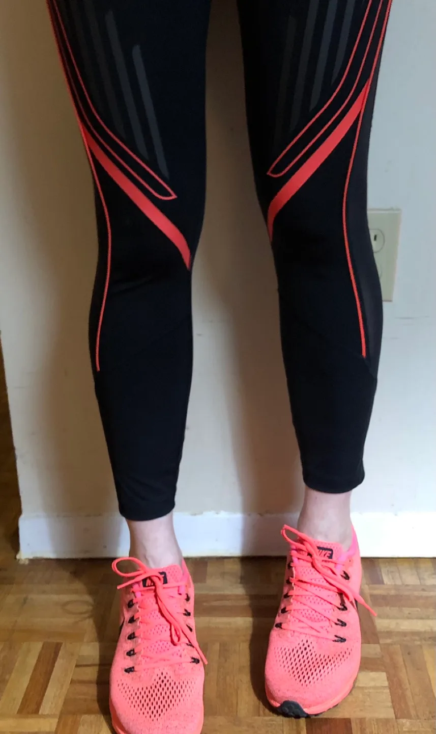 Under Armour HeatGear Compression Leggings - Size Medium image indicator(7)