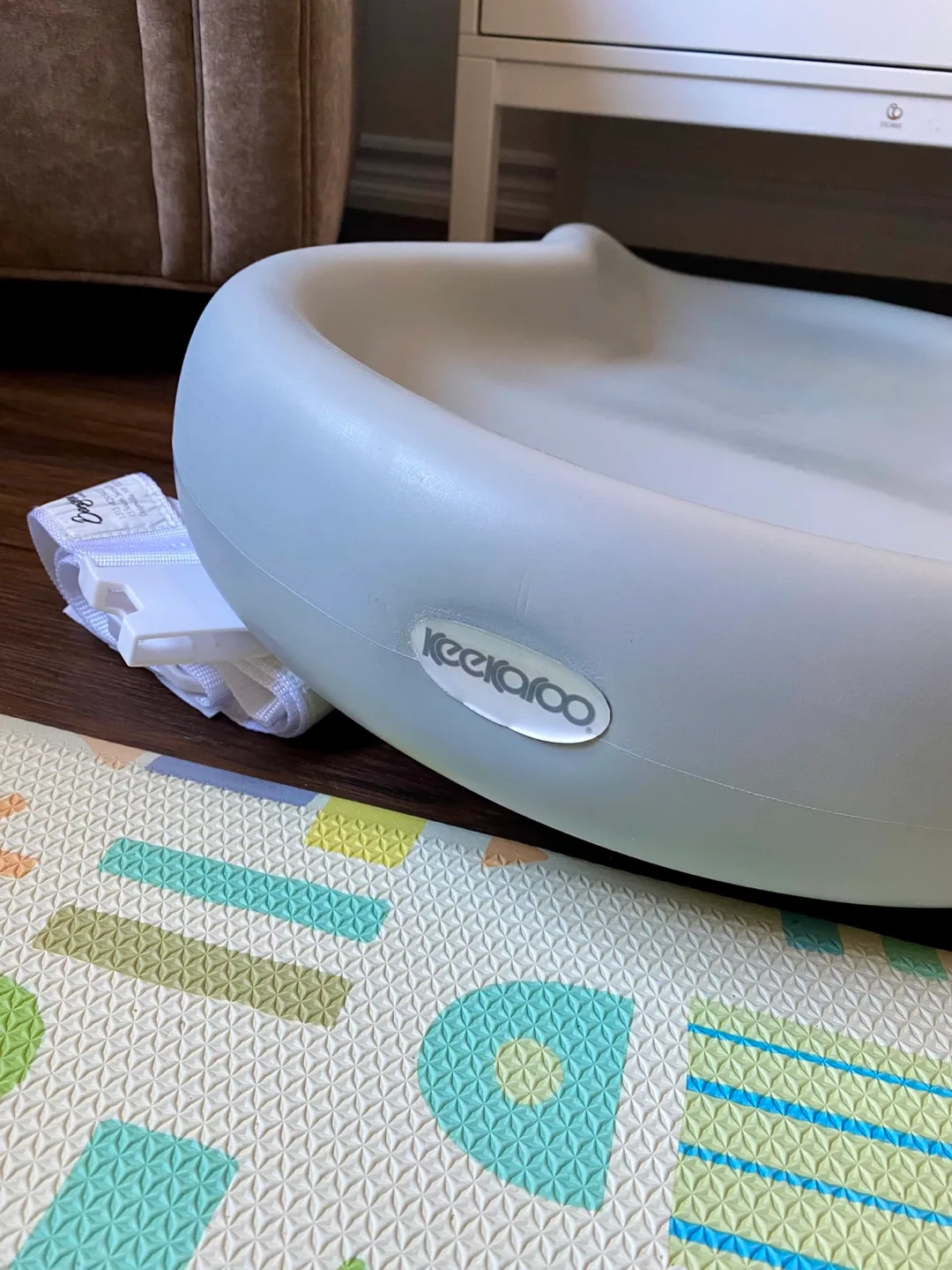 KeeKaroo Peanut Changer - Light Grey image indicator(3)