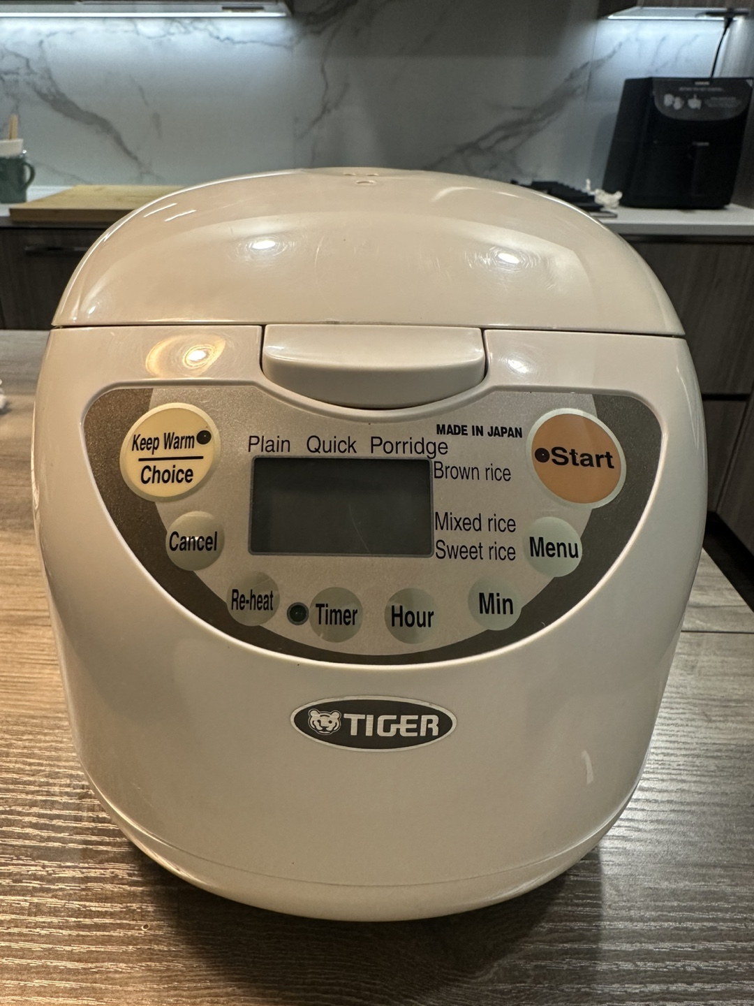 Tiger JAX-S10U Rice Cooker
