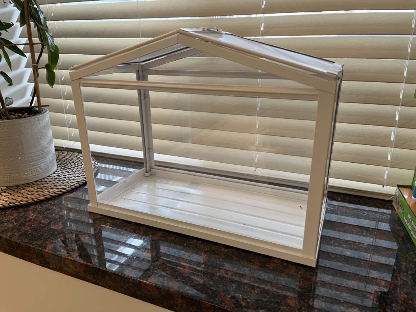 IKEA SOCKER Greenhouse Display Case