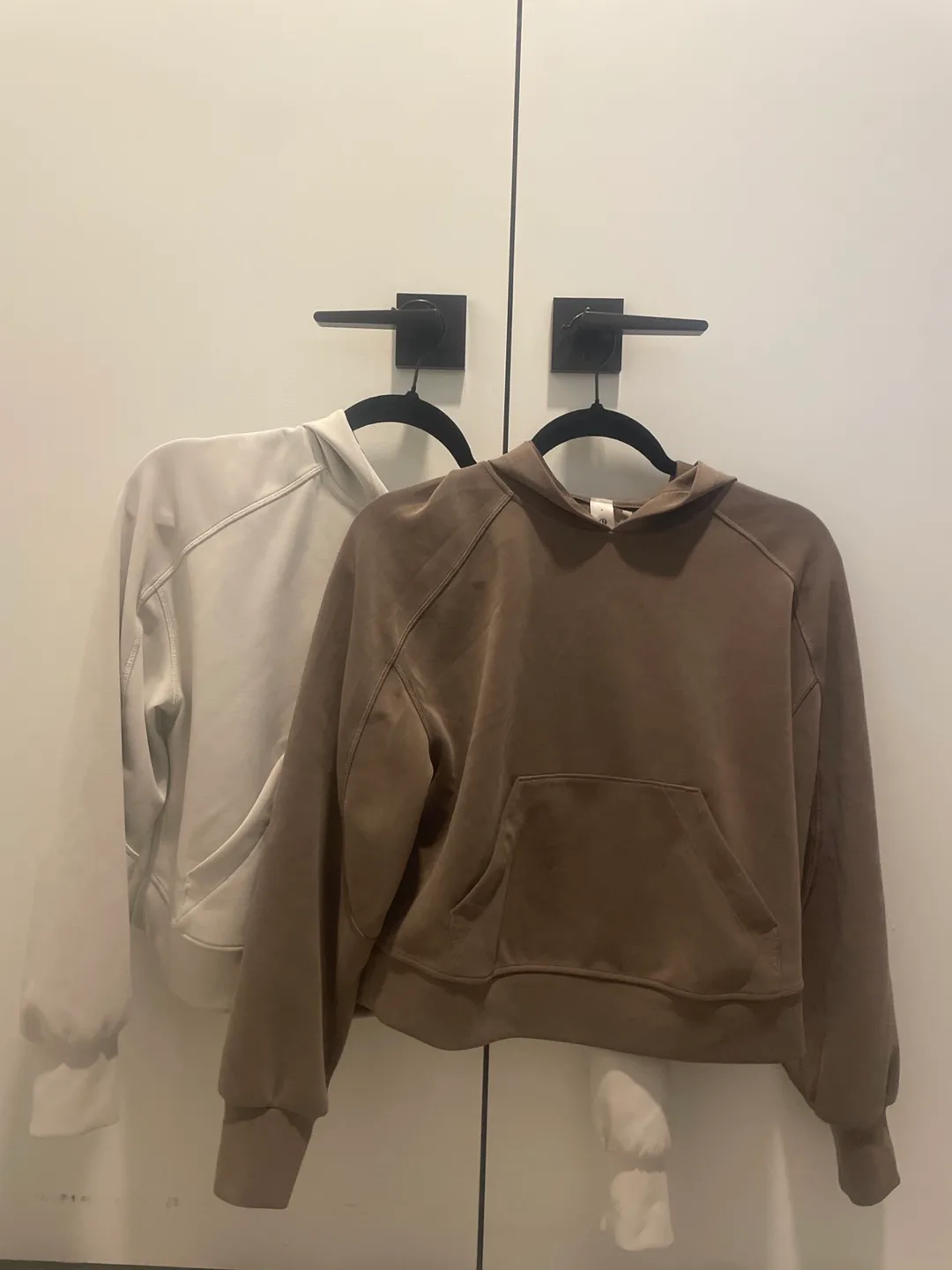 Lululemon Scuba Hoodie (2) thumbnail