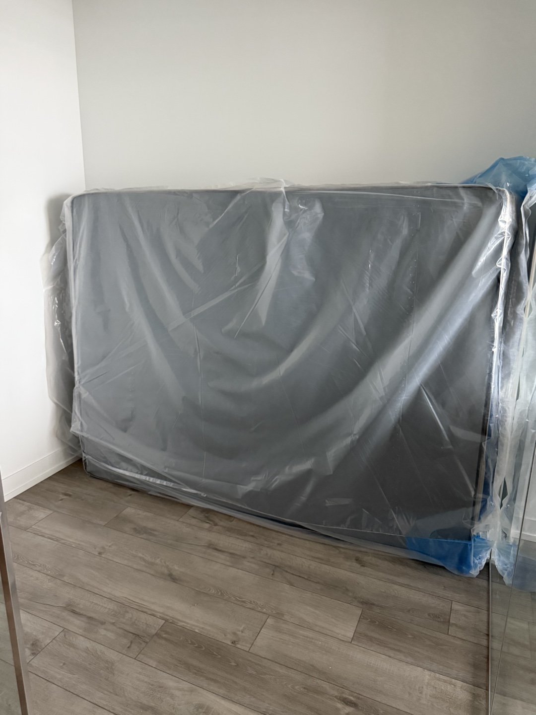 New Mattress - Queen - photo 2