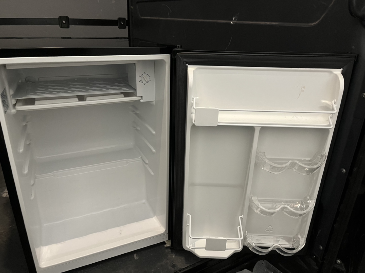 Hamilton Beach Mini Fridge - photo 2