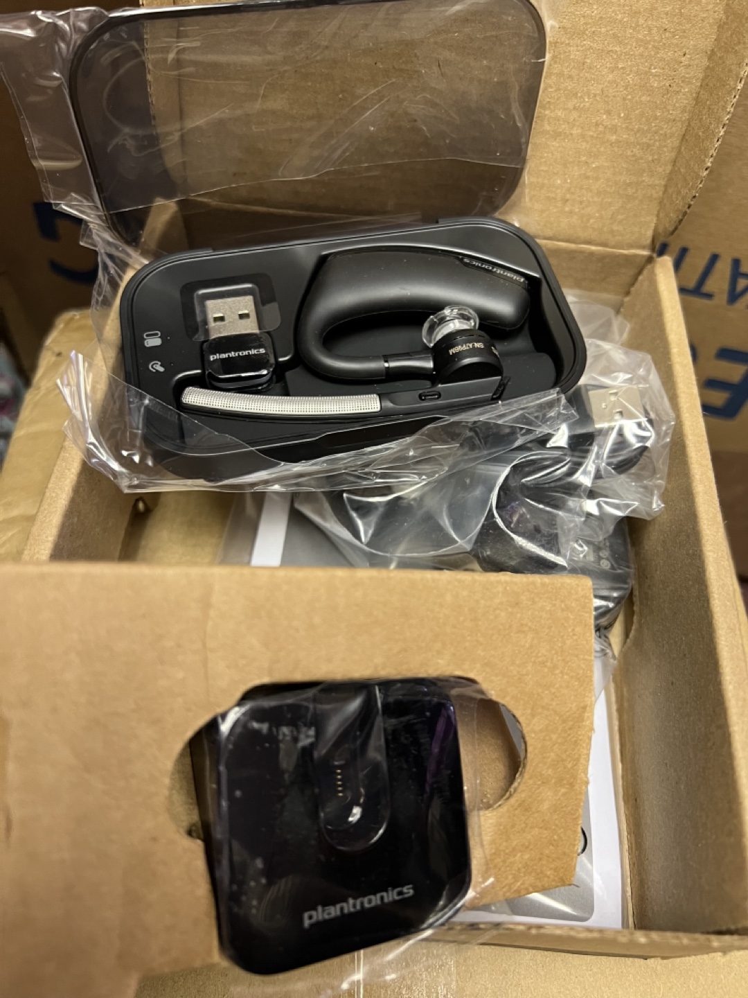 Bluetooth Headset with BT300 USB Adapter - New in Box - photo 2