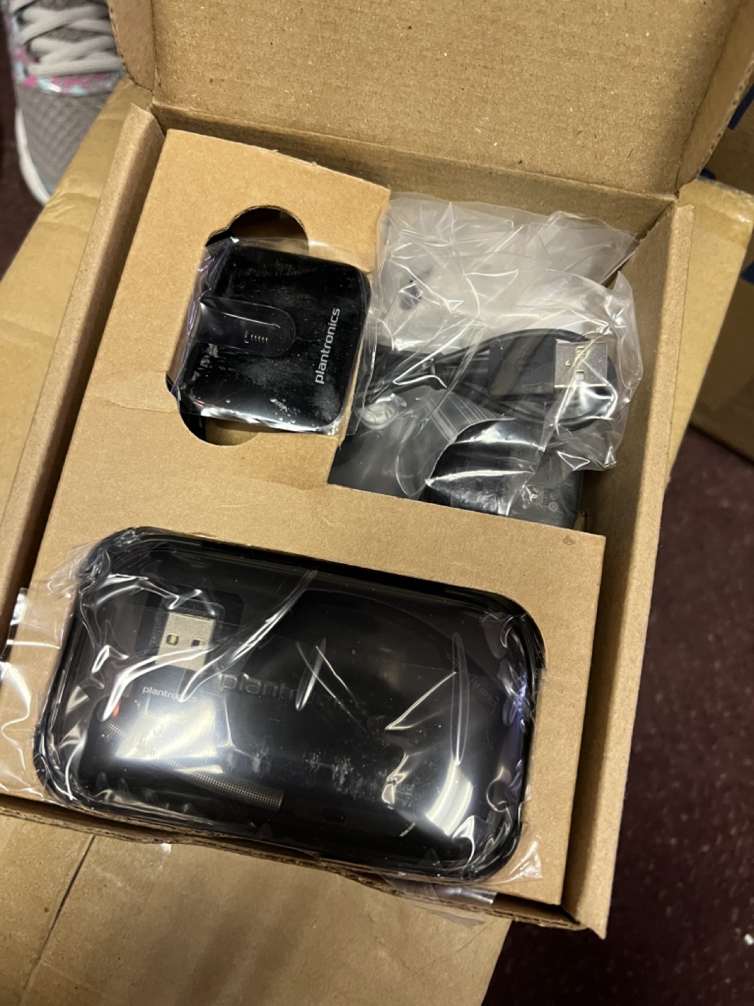 Bluetooth Headset with BT300 USB Adapter - New in Box - photo 3