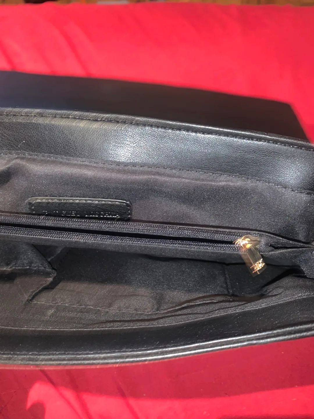 Badgley Mischka Black Quilted Shoulder Bag image indicator(3)