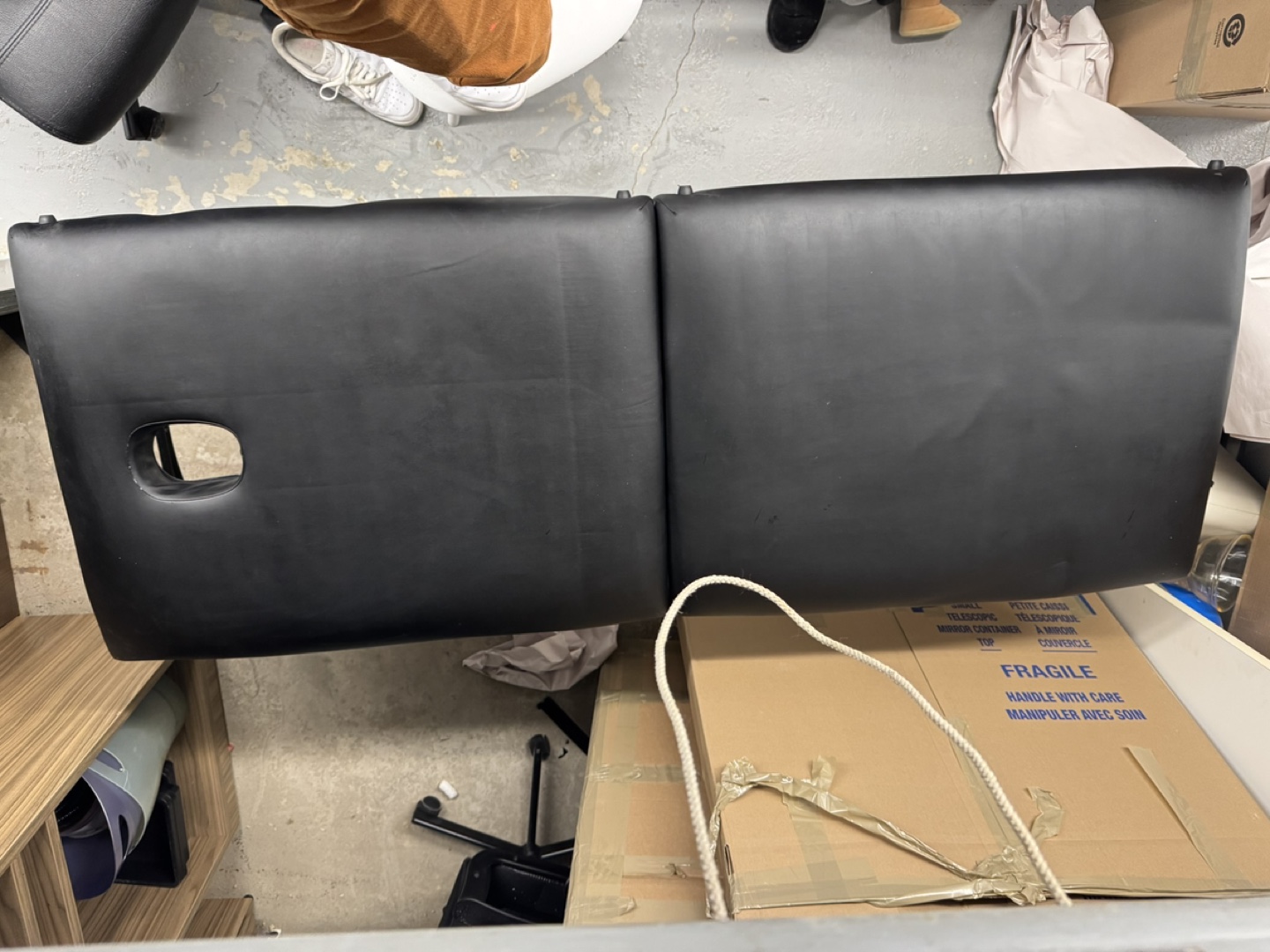 Black Massage Table - photo 2