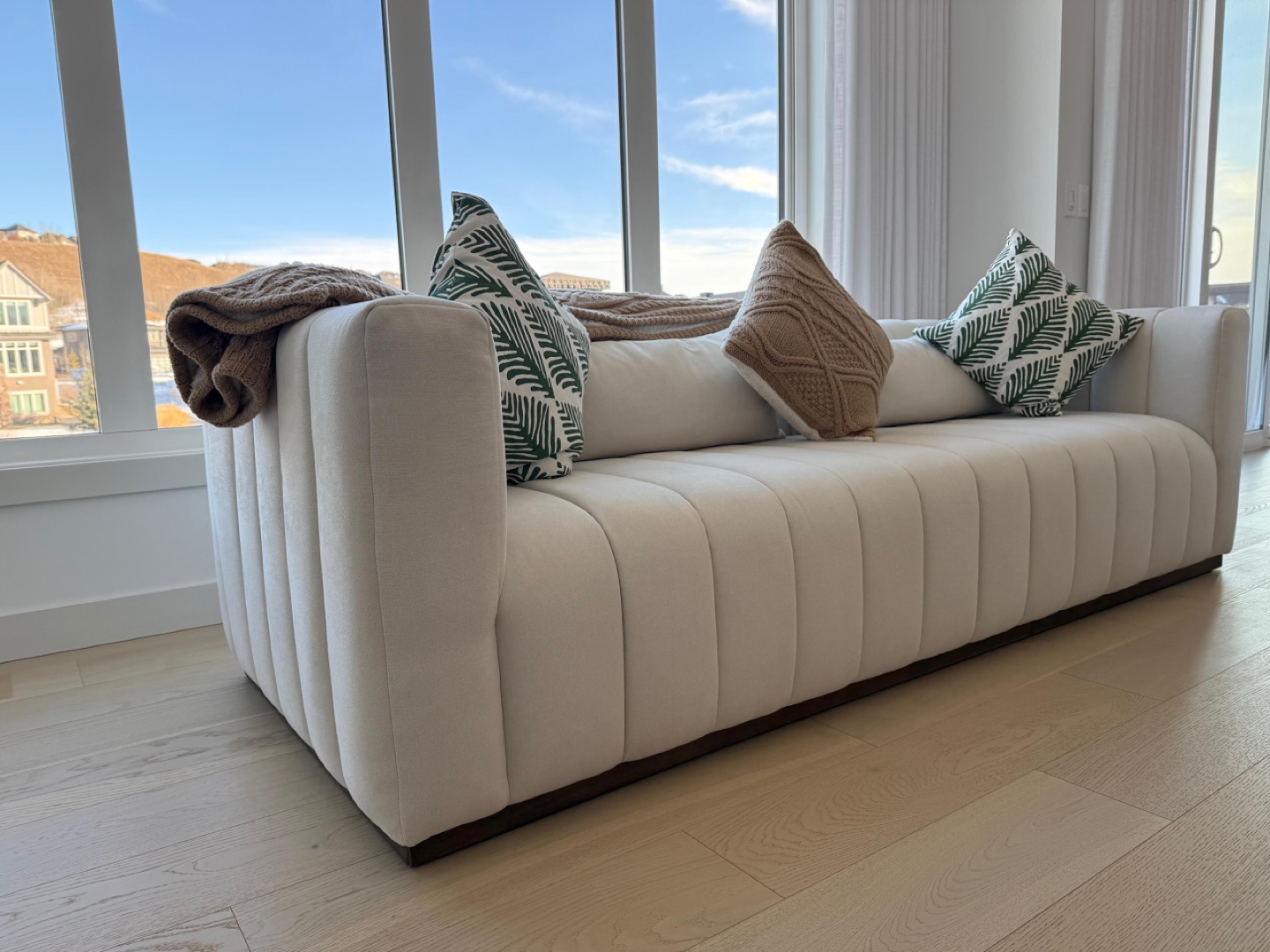 Cream Sofa - photo 4