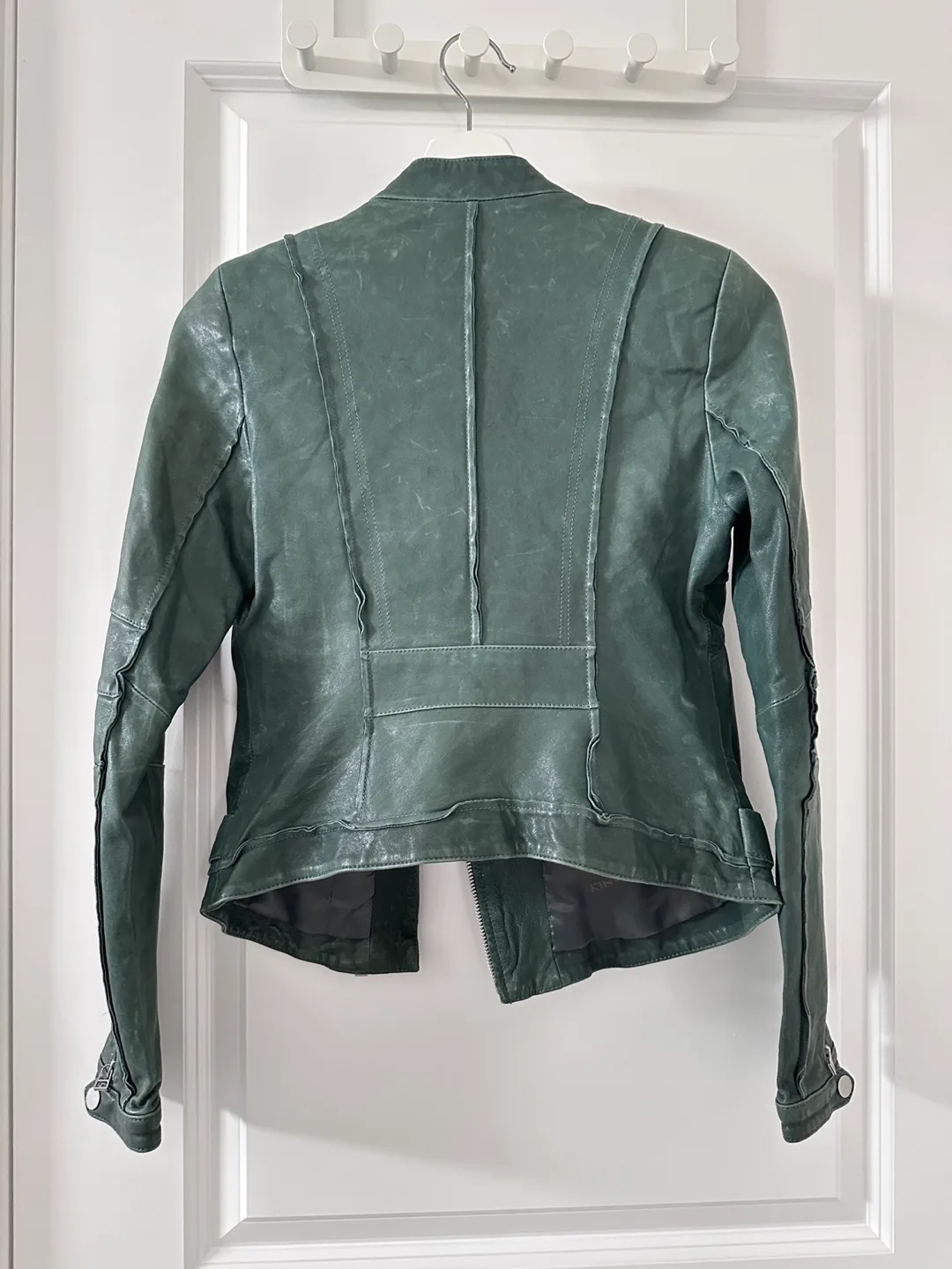 ONLY Green genuine Leather Jacket - Size Small image indicator(4)