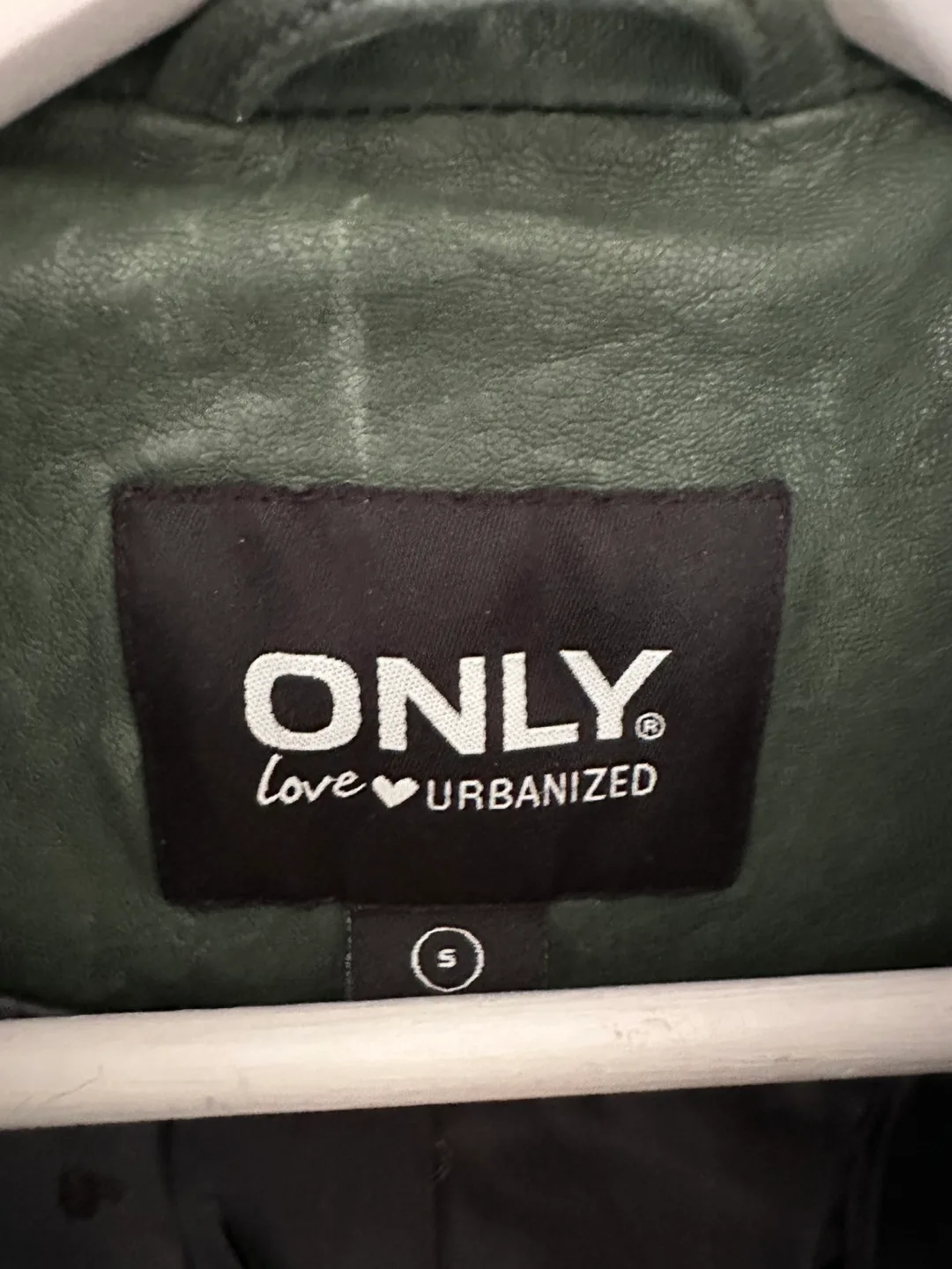 ONLY Green genuine Leather Jacket - Size Small image indicator(2)