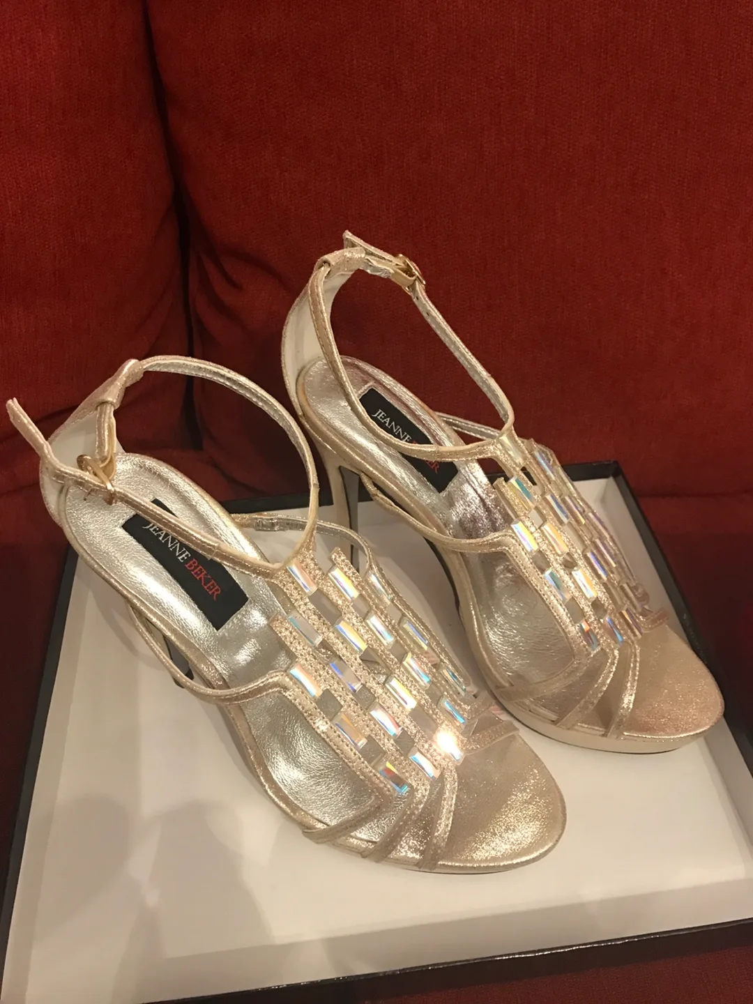 Jeanne Becker Gold Glitter High Heels Sz 7.5 B thumbnail