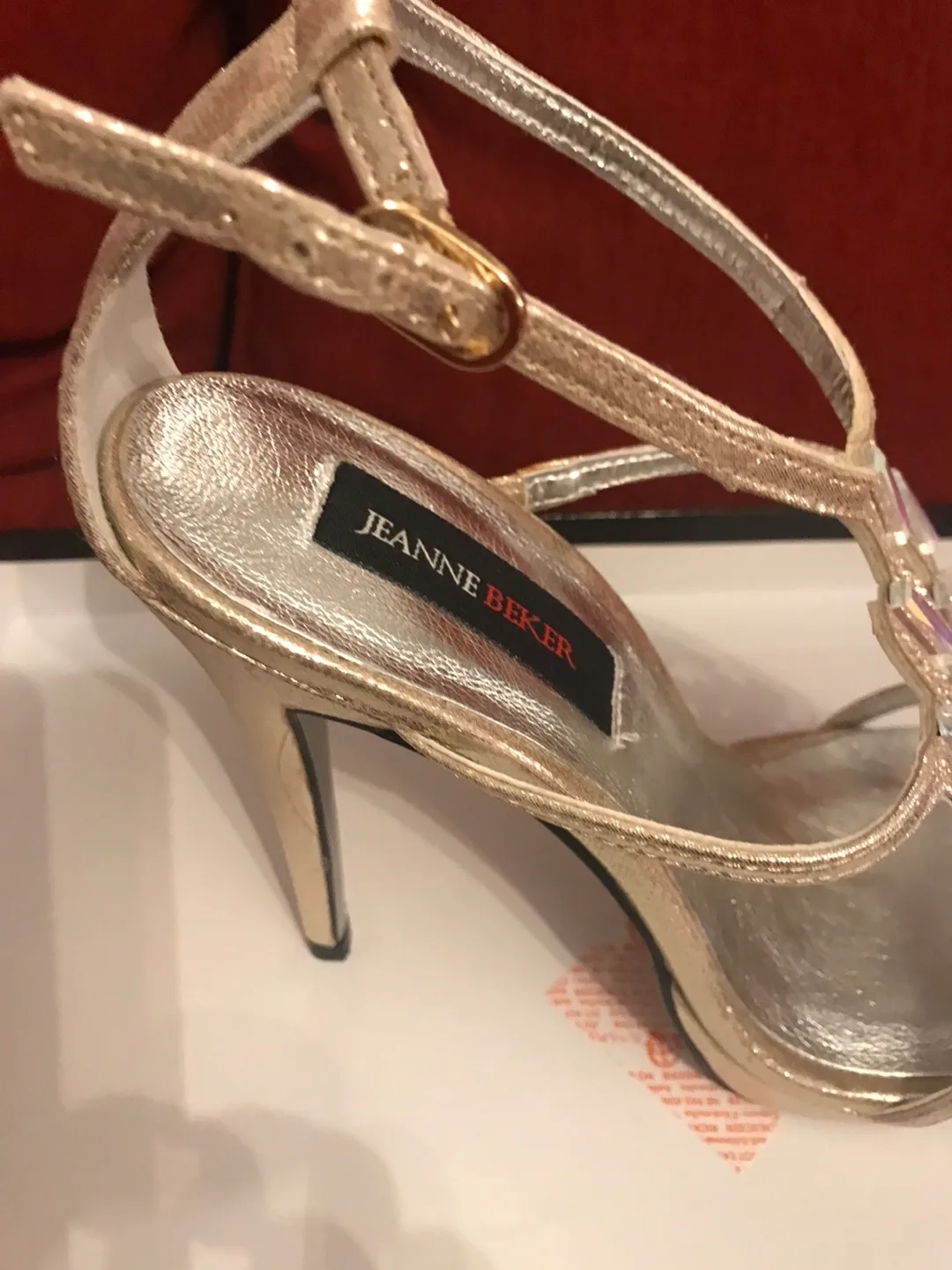 Jeanne Becker Gold Glitter High Heels Sz 7.5 B image indicator(3)