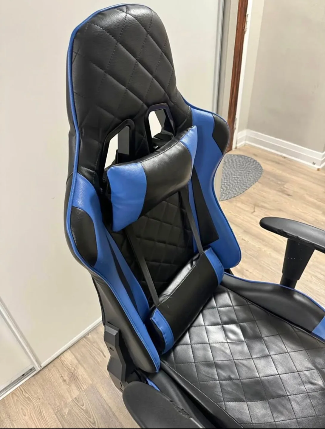 Gaming Chair - Blue and Black PU Leather image indicator(5)
