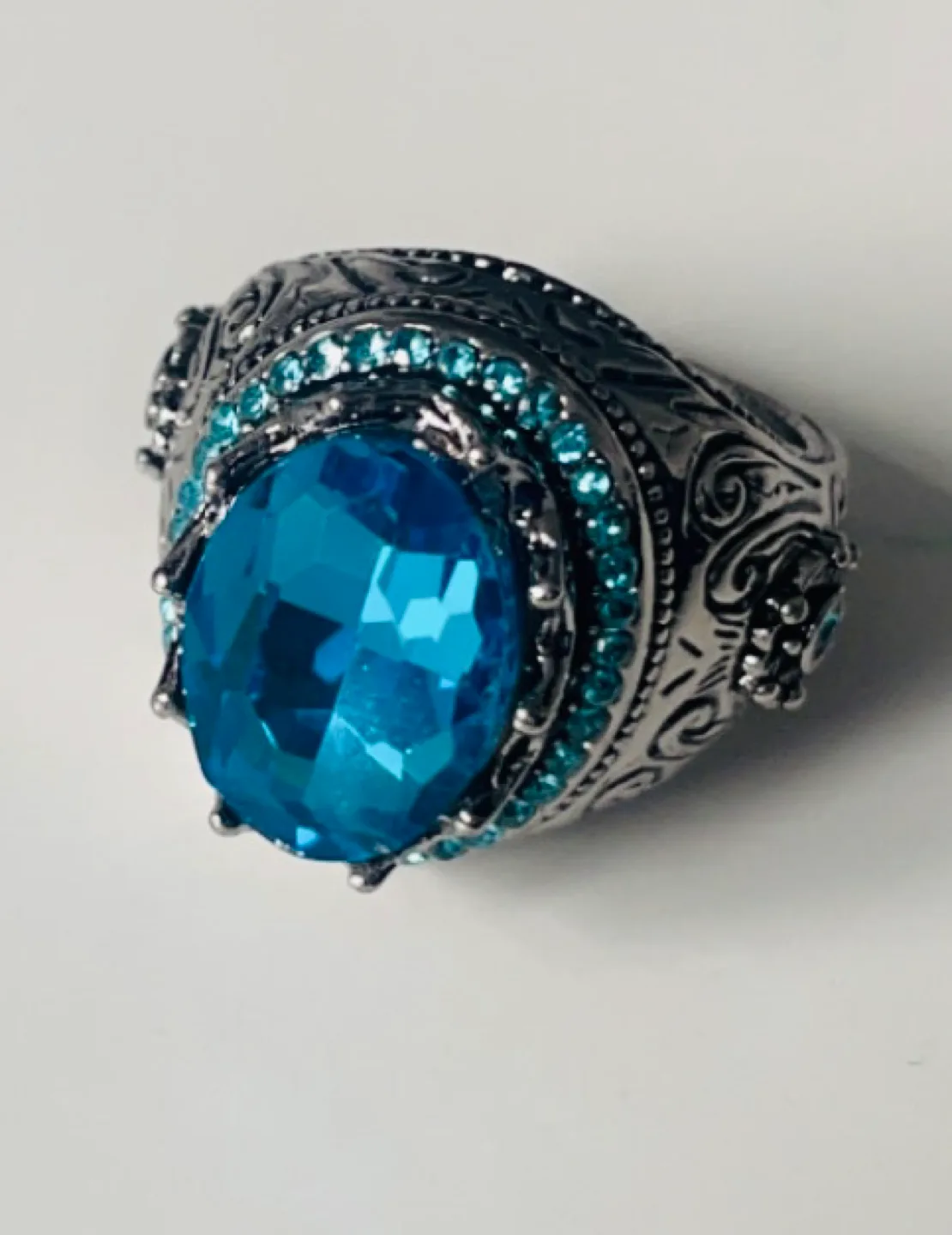 Elegant Men's Statement Ring with Blue Gemstone and Silver Band image indicator(2)
