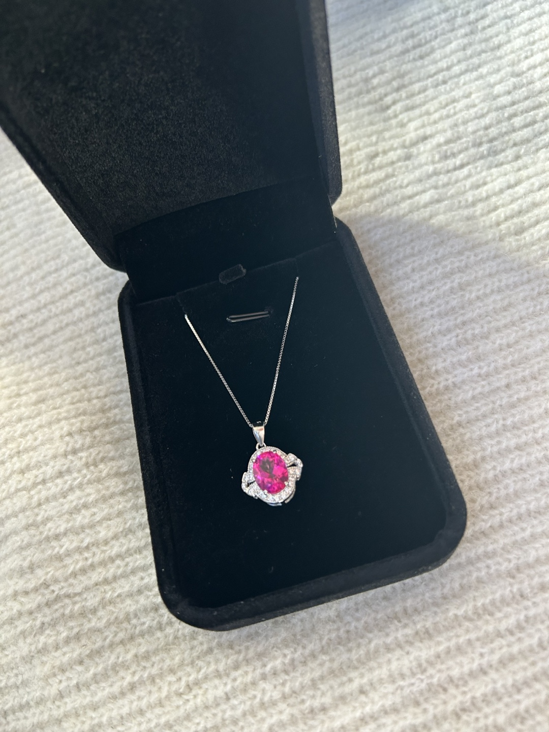 Pink Gemstone and Silver Necklace - photo 3
