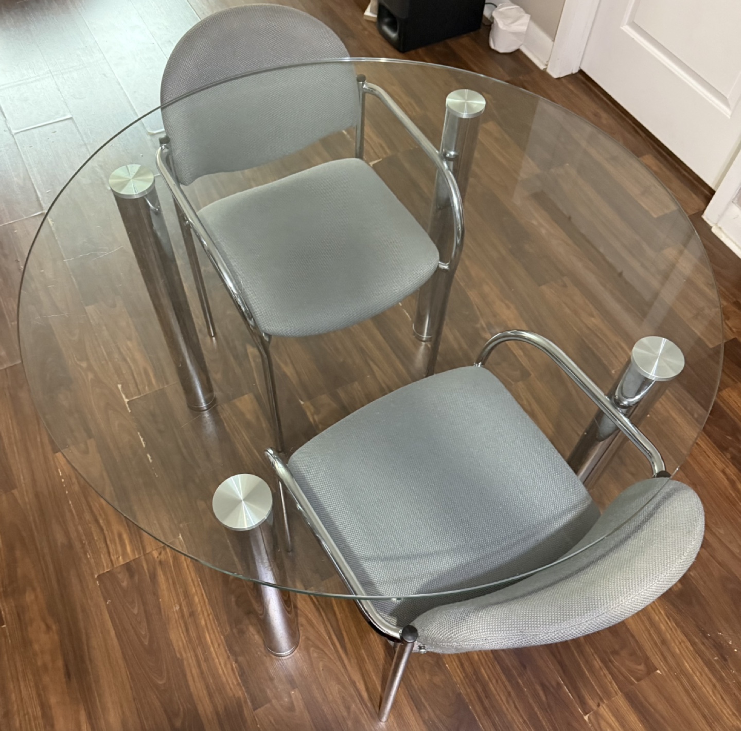 Glass-top dining table with two chairs - photo 4