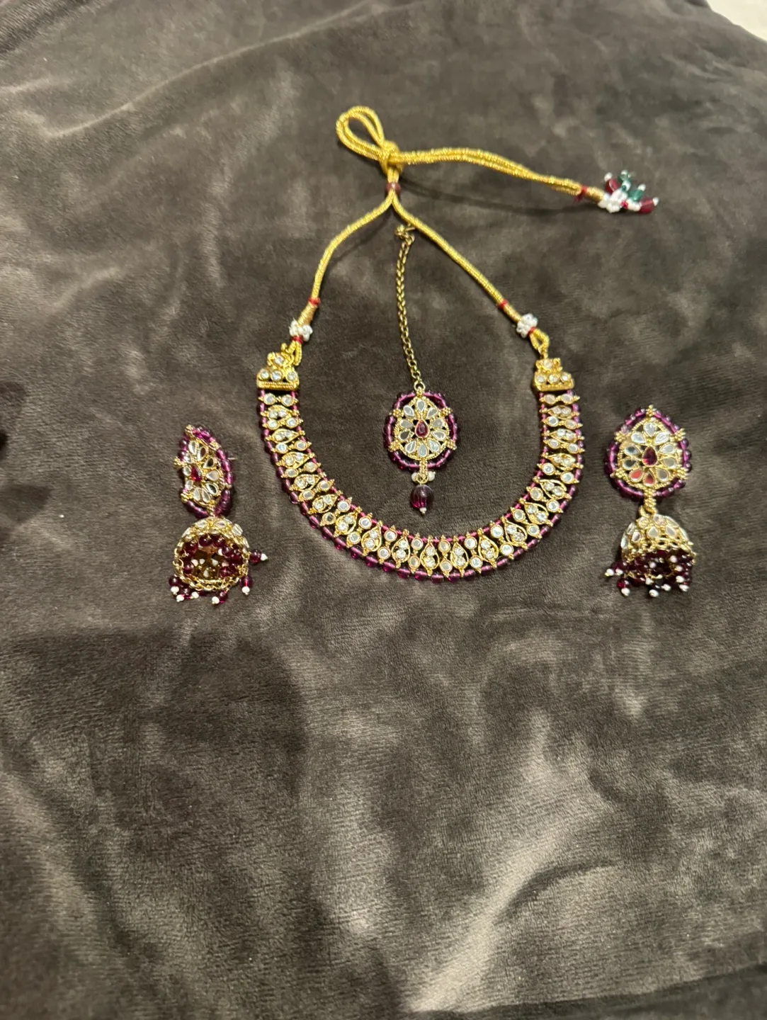 Gorgeous Purple and Gold Indian  Bridal Jewellery Set thumbnail