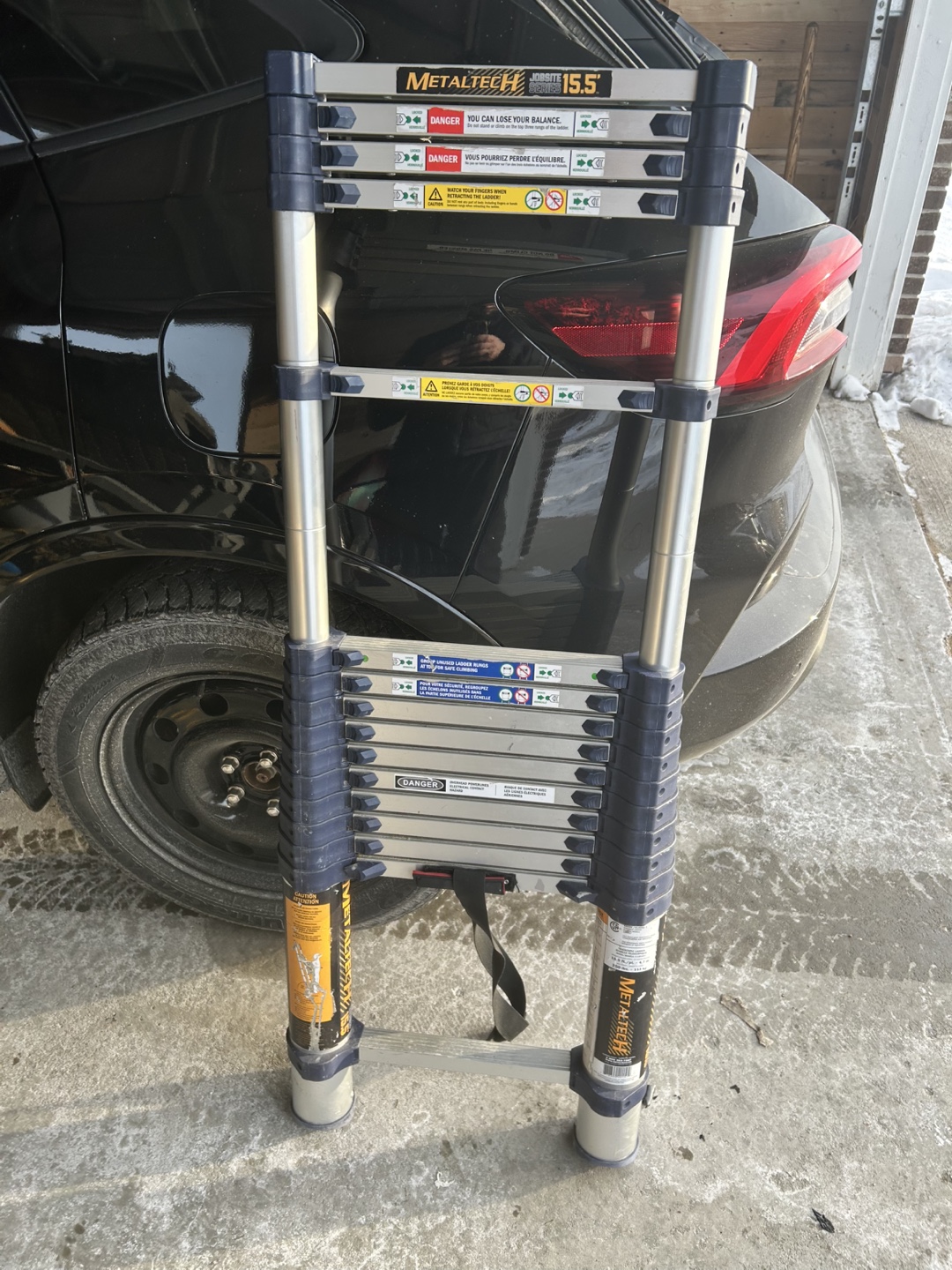 Metaltech Jobsite Series 15.5 ft Telescopic Ladder