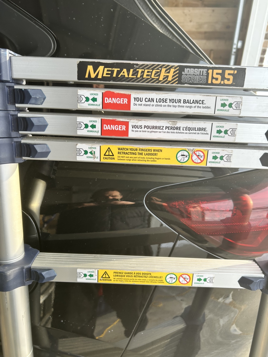 Metaltech Jobsite Series 15.5 ft Telescopic Ladder - photo 2