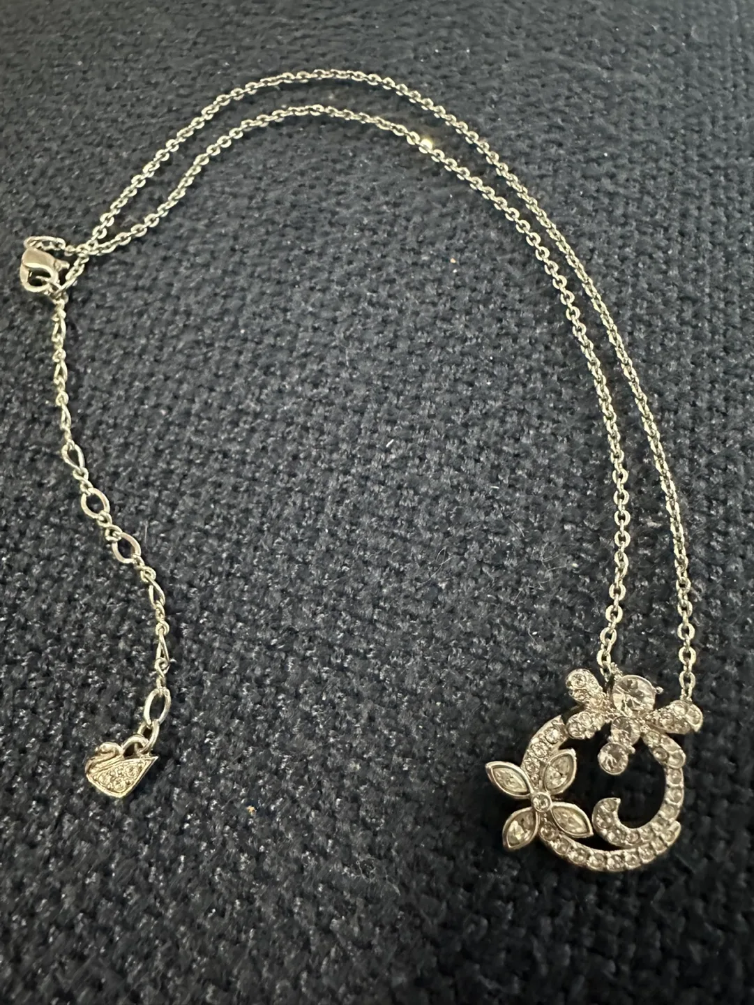 Swarovski Crystal Flower Necklace thumbnail