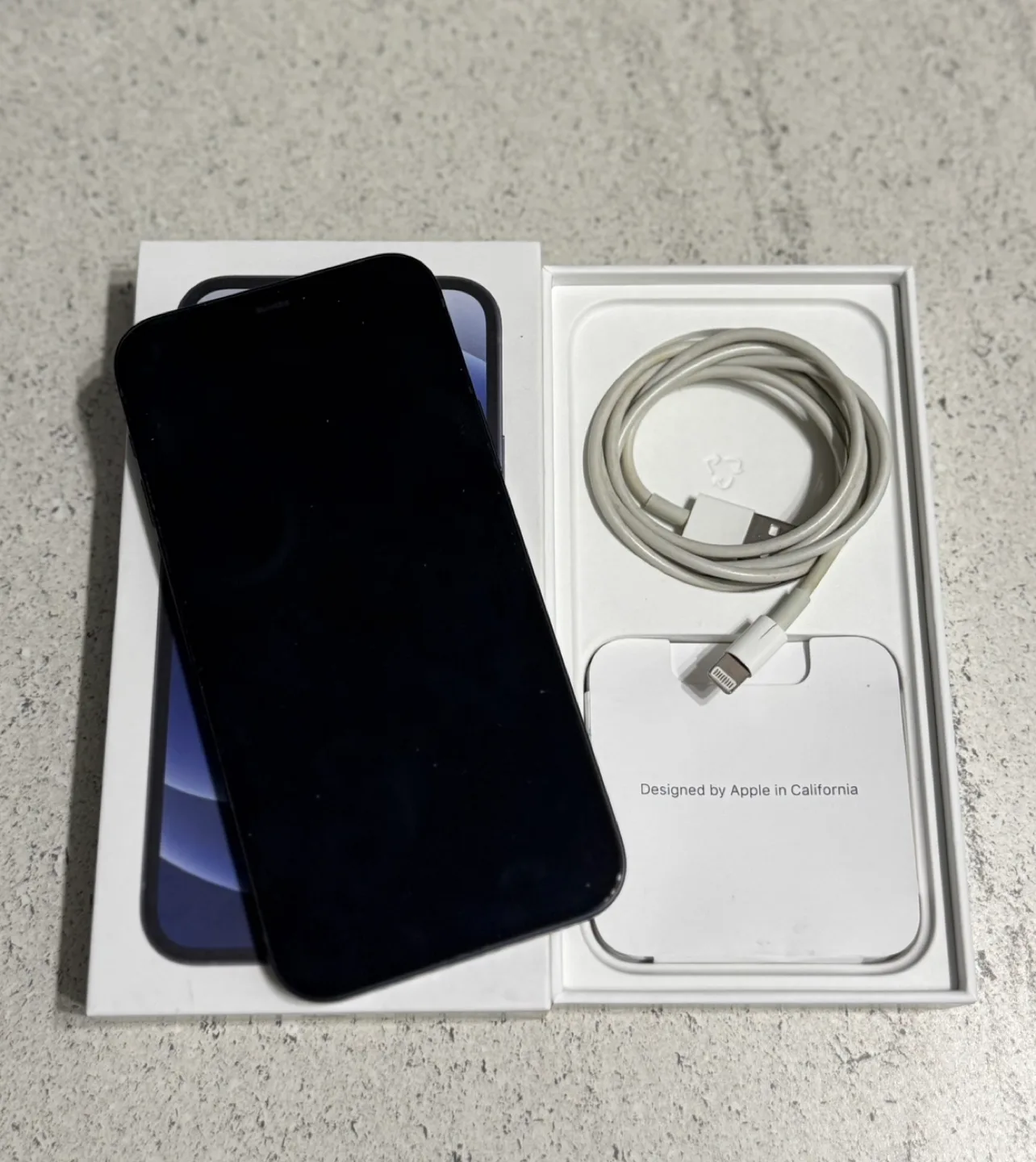 iPhone 12 128GB Midnight image indicator(4)