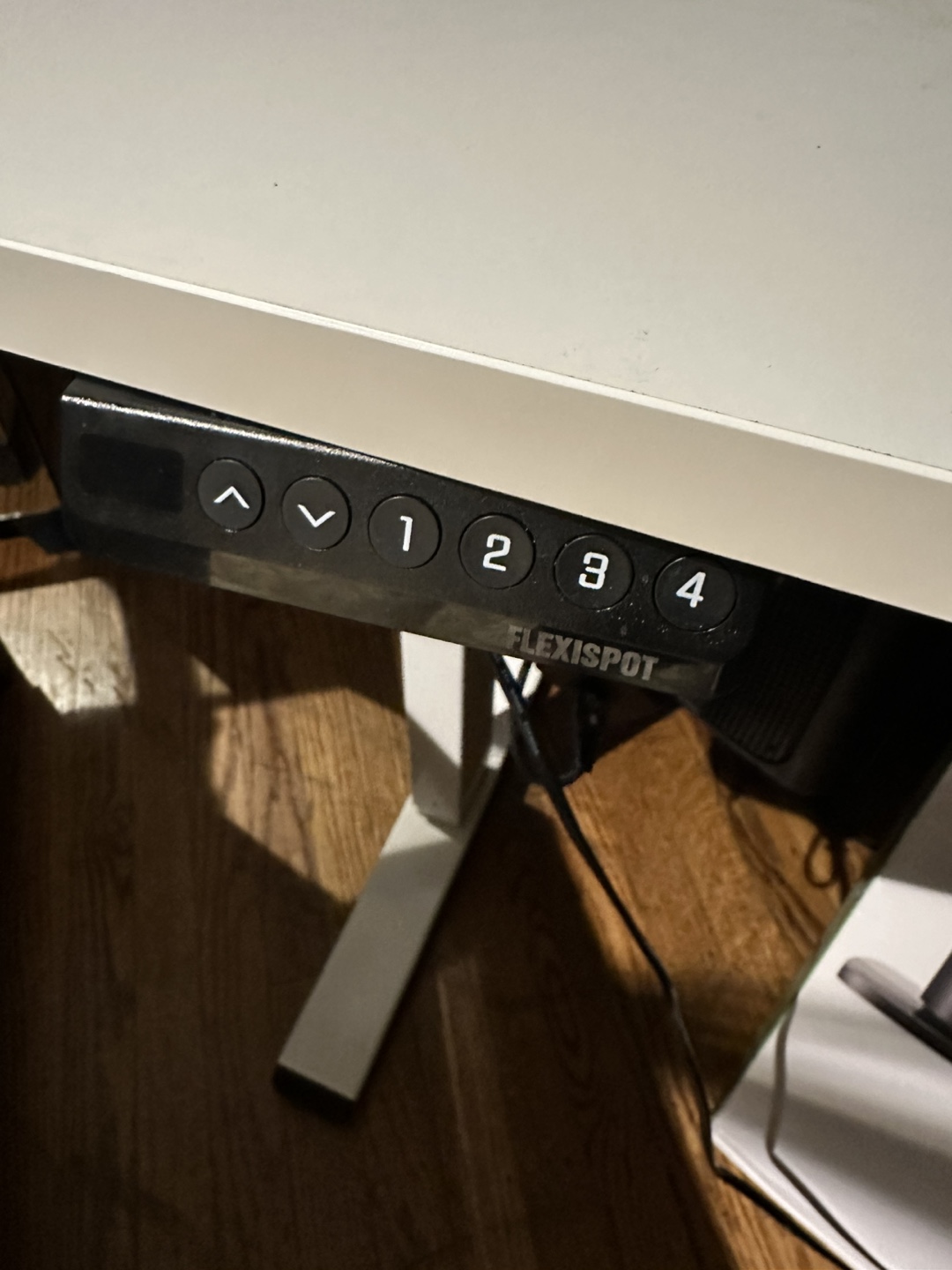 FlexiSpot Electric Standing Desk - photo 3