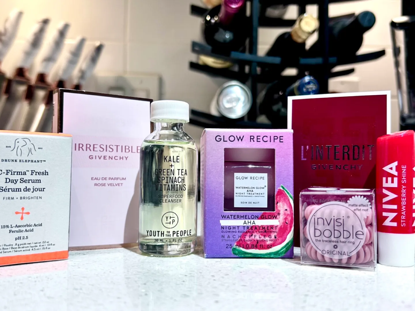 🍓BEAUTY BUNDLE SET Glow Recipe Drunk Elephant + FREE gift image indicator(4)