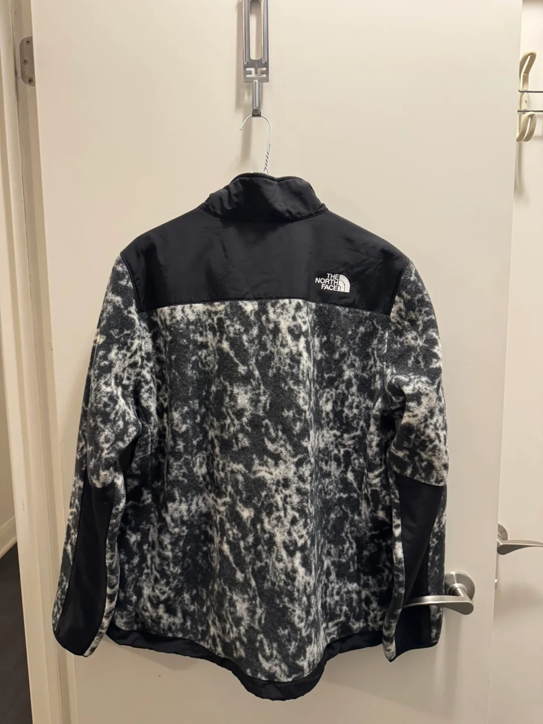 North Face Denali Jacket image indicator(4)