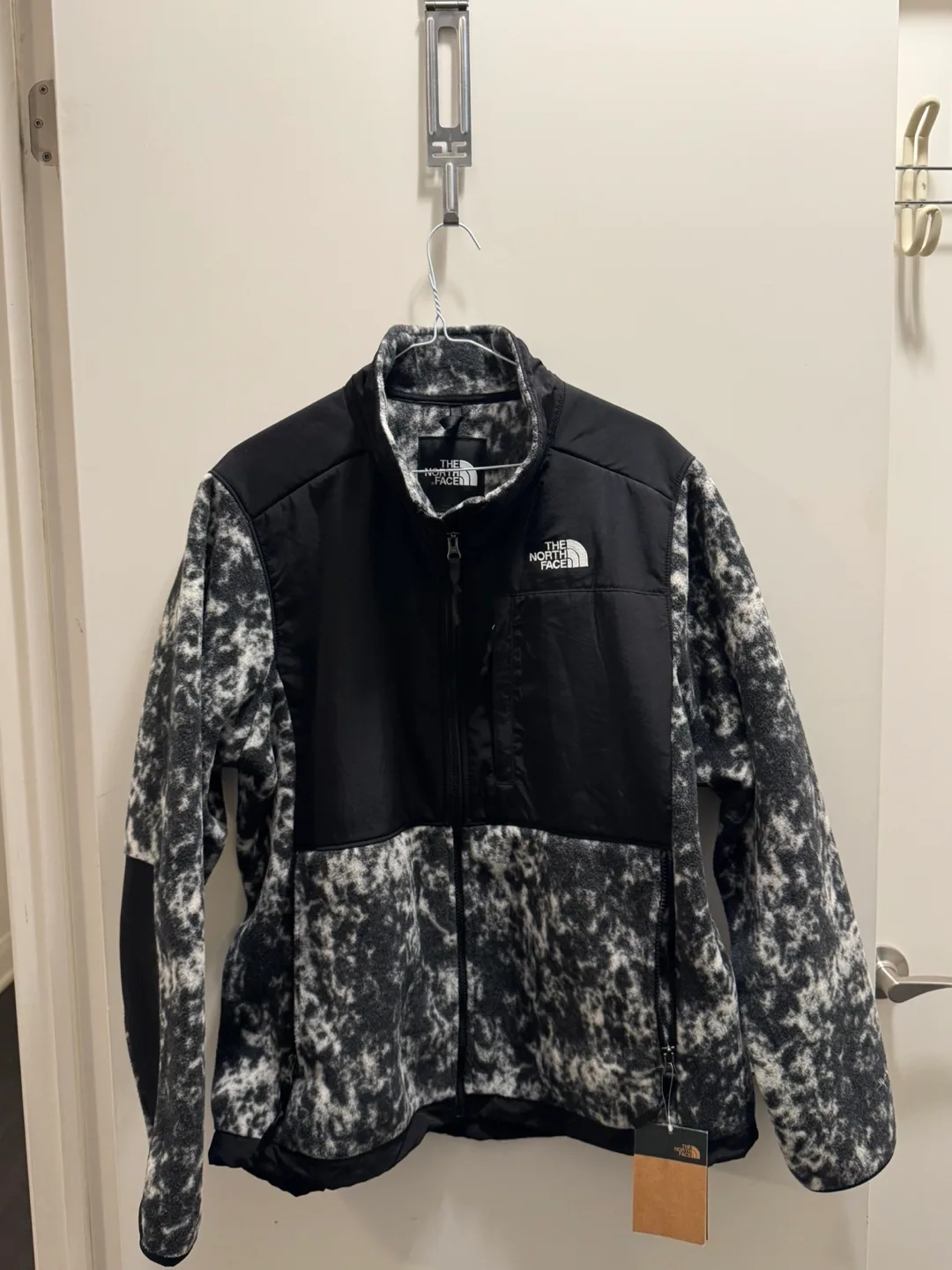 North Face Denali Jacket image indicator(2)