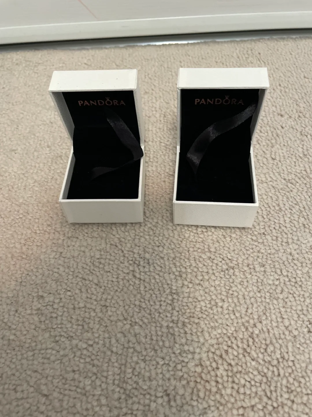 Pandora Jewellery Boxes and Bag image indicator(3)