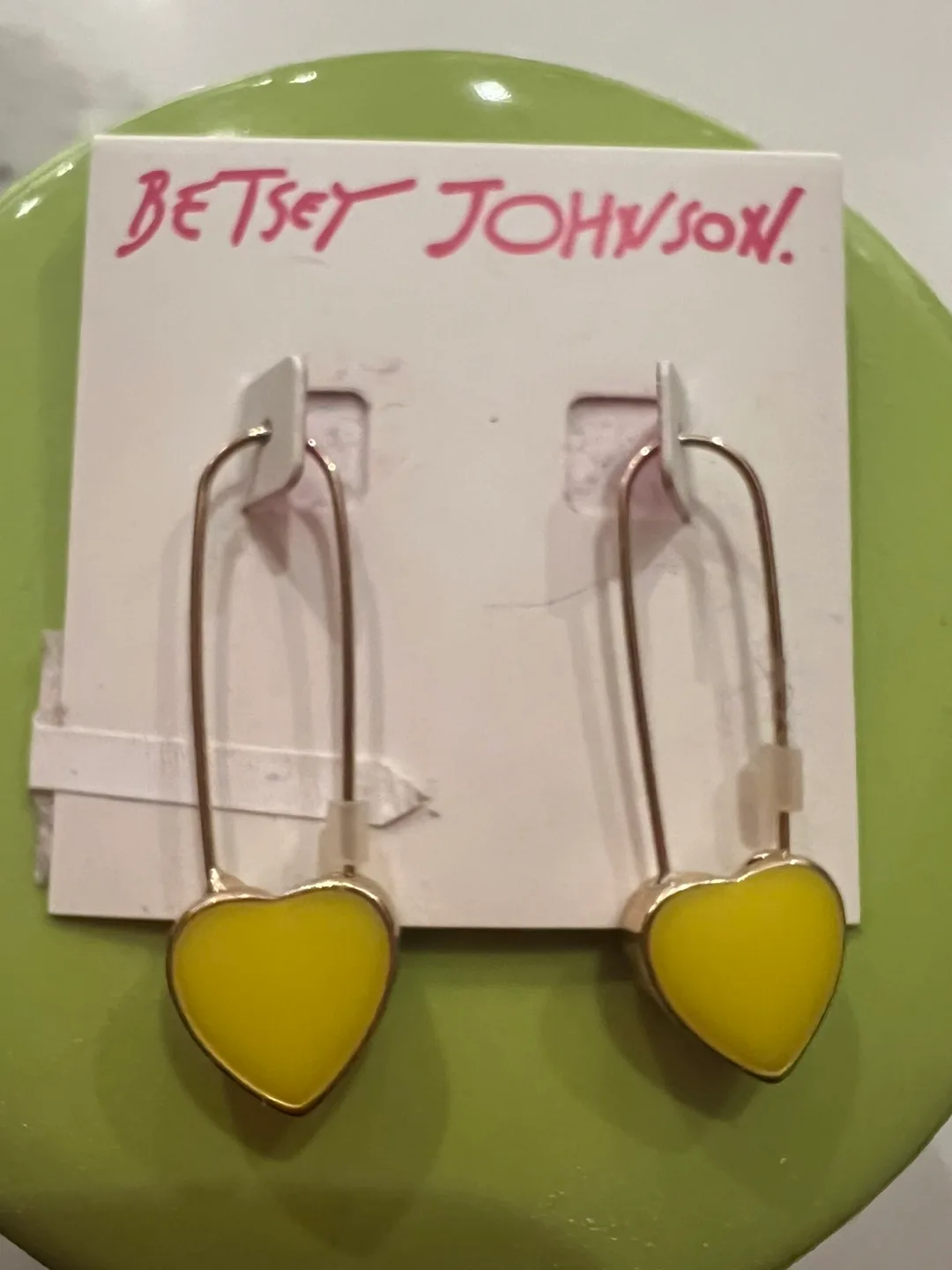 💕Betsey Johnson Yellow Heart Safety Pin Earrings image indicator(6)