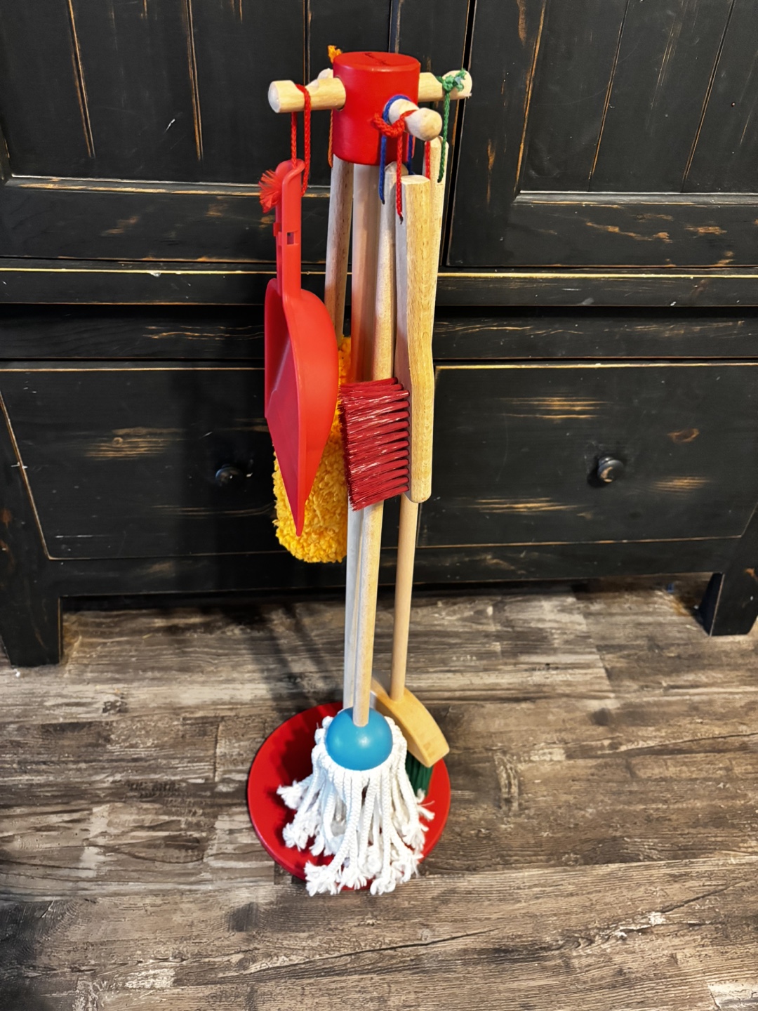 Melissa and doug Cleaning Set with Stand