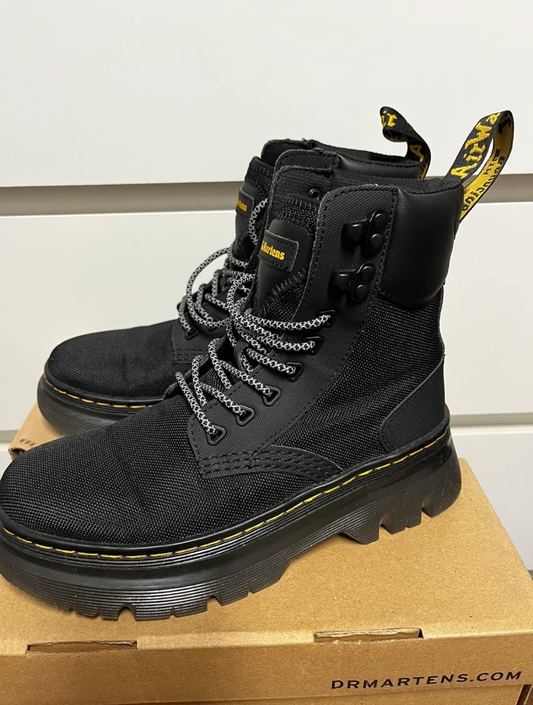 Dr. Martens Tariq Black Boots - Size US 6 image indicator(3)