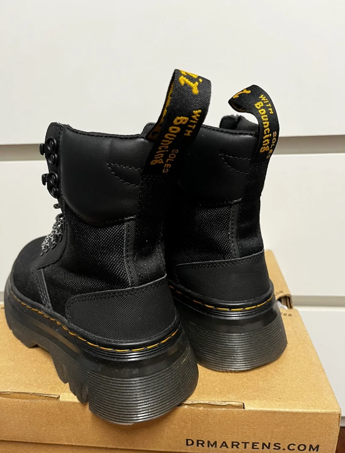 Dr. Martens Tariq Black Boots - Size US 6 image indicator(2)