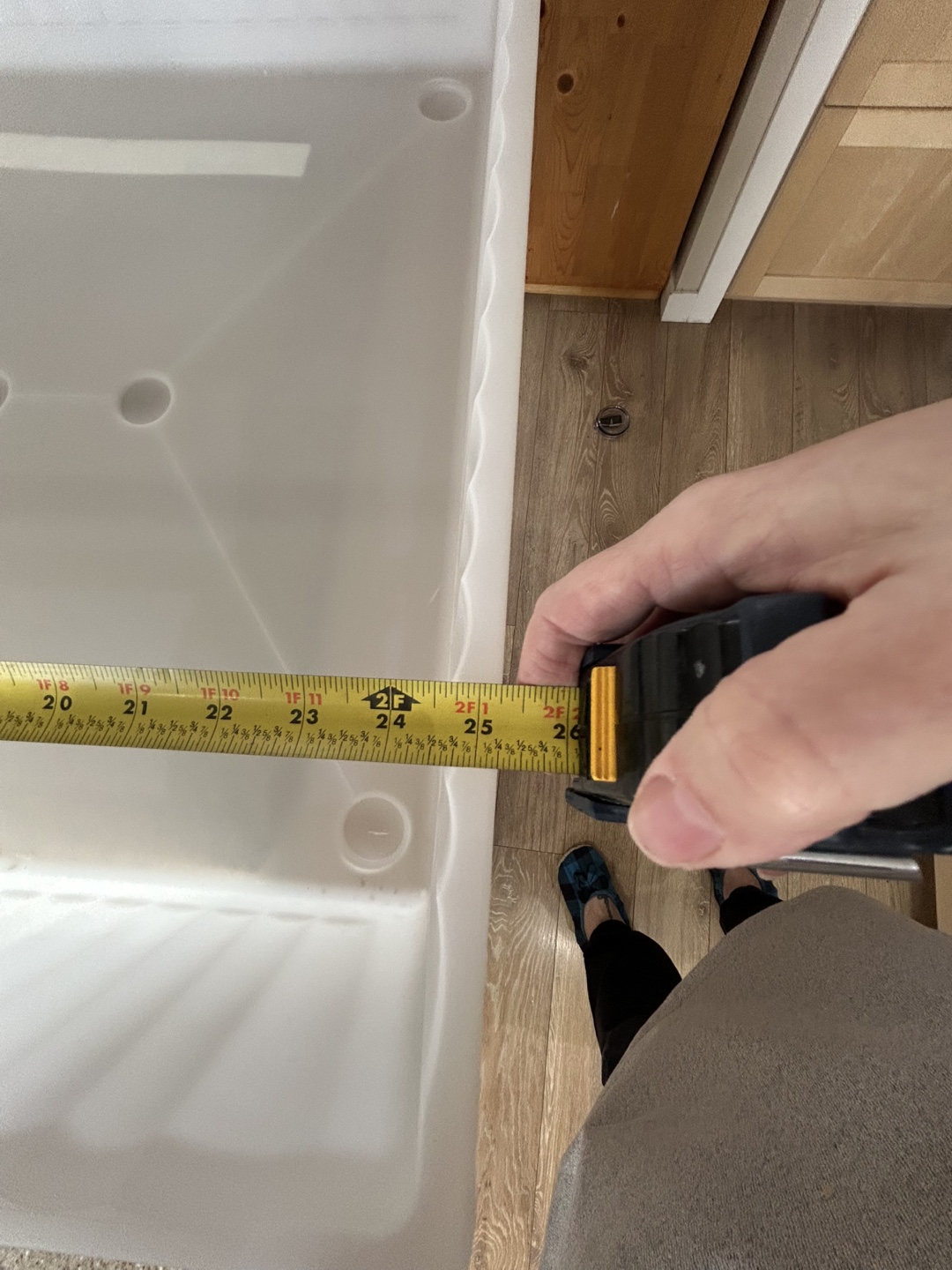 Large White Plastic Storage Container with Lid - photo 4