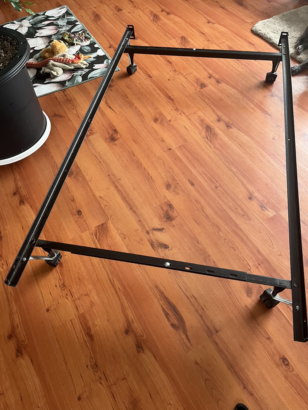 ADJUSTABLE Black Metal Bed Frame