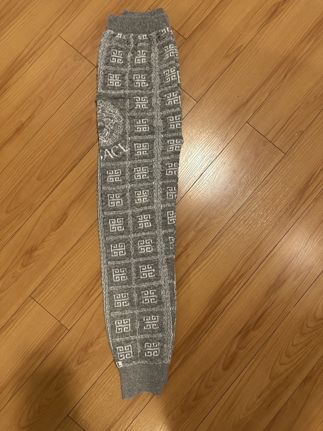 Grey and White Knitted Leg Warmers - photo 2