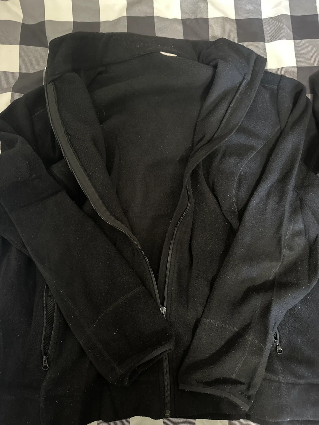 Two Black Quechua Fleece Jackets image indicator(3)