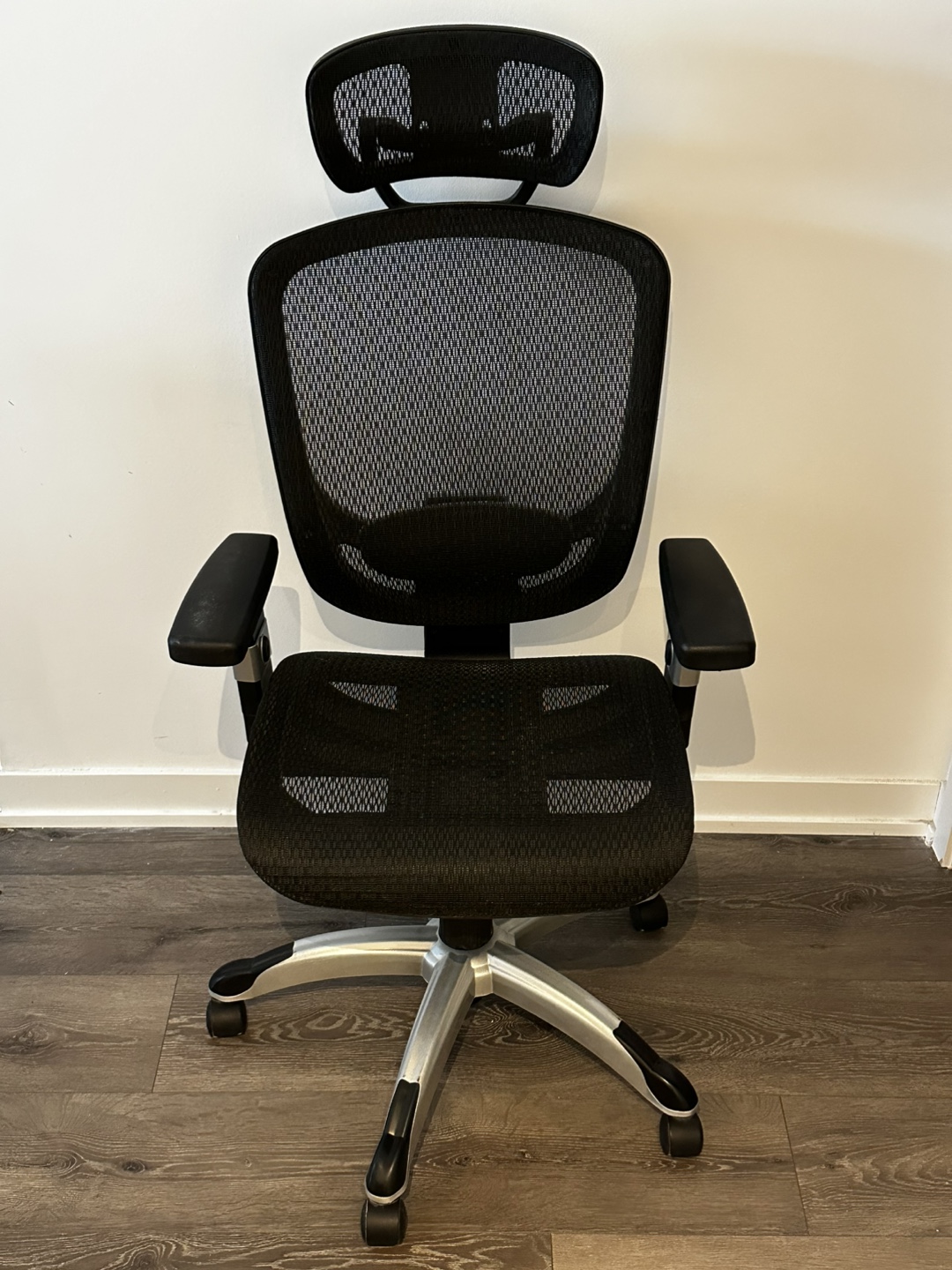 Black Mesh Office Chair with Headrest