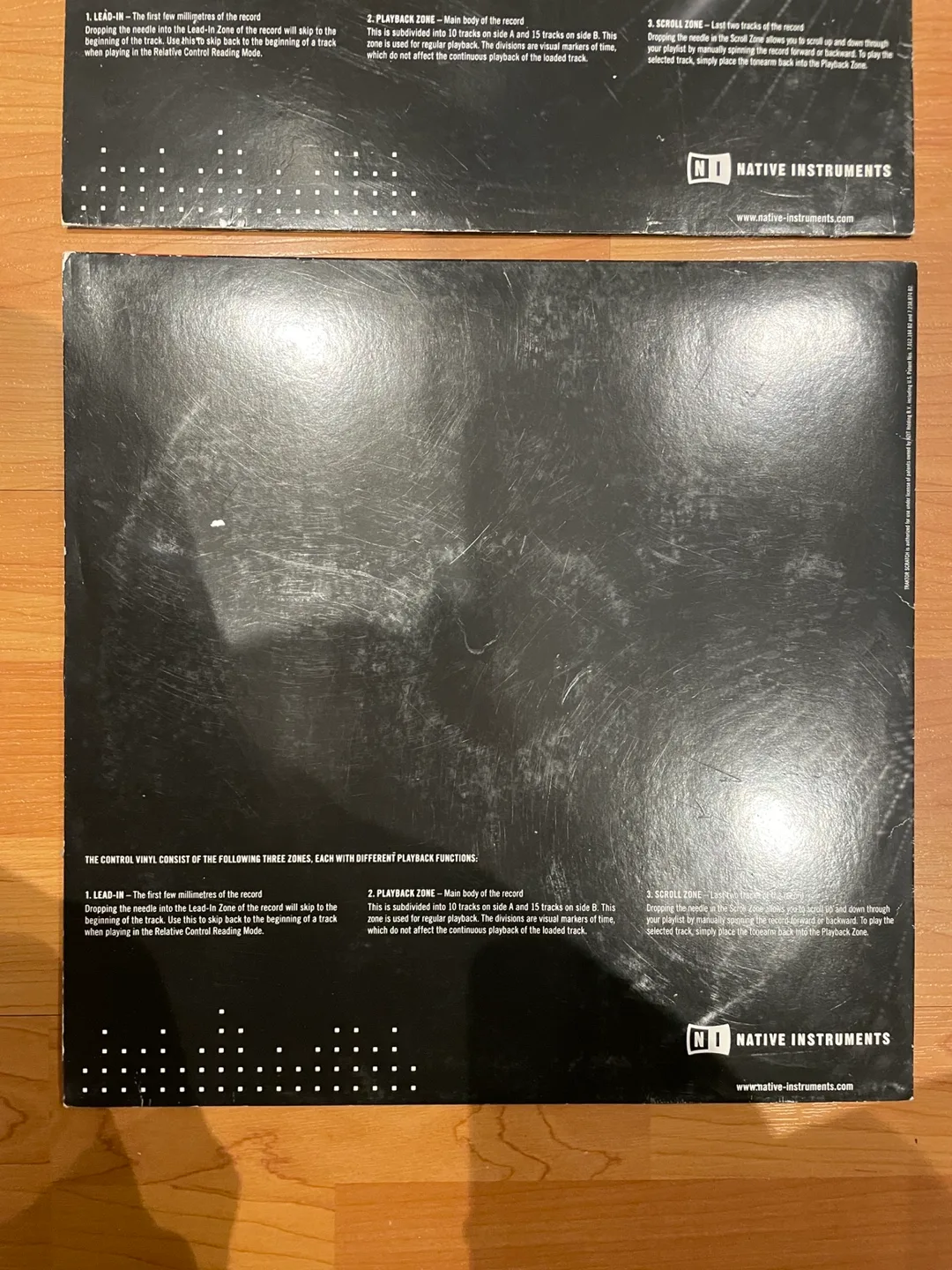 Traktor Scratch Control Vinyl - Pair of Black Records image indicator(2)