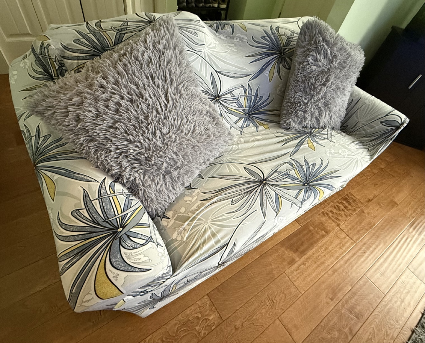 Grey Loveseat with covers and Throw Pillows - photo 5