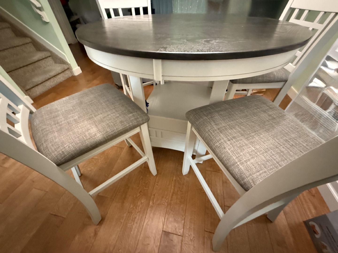 Round kitchen TABLE ONLY 42 to 60 extenstion - photo 5