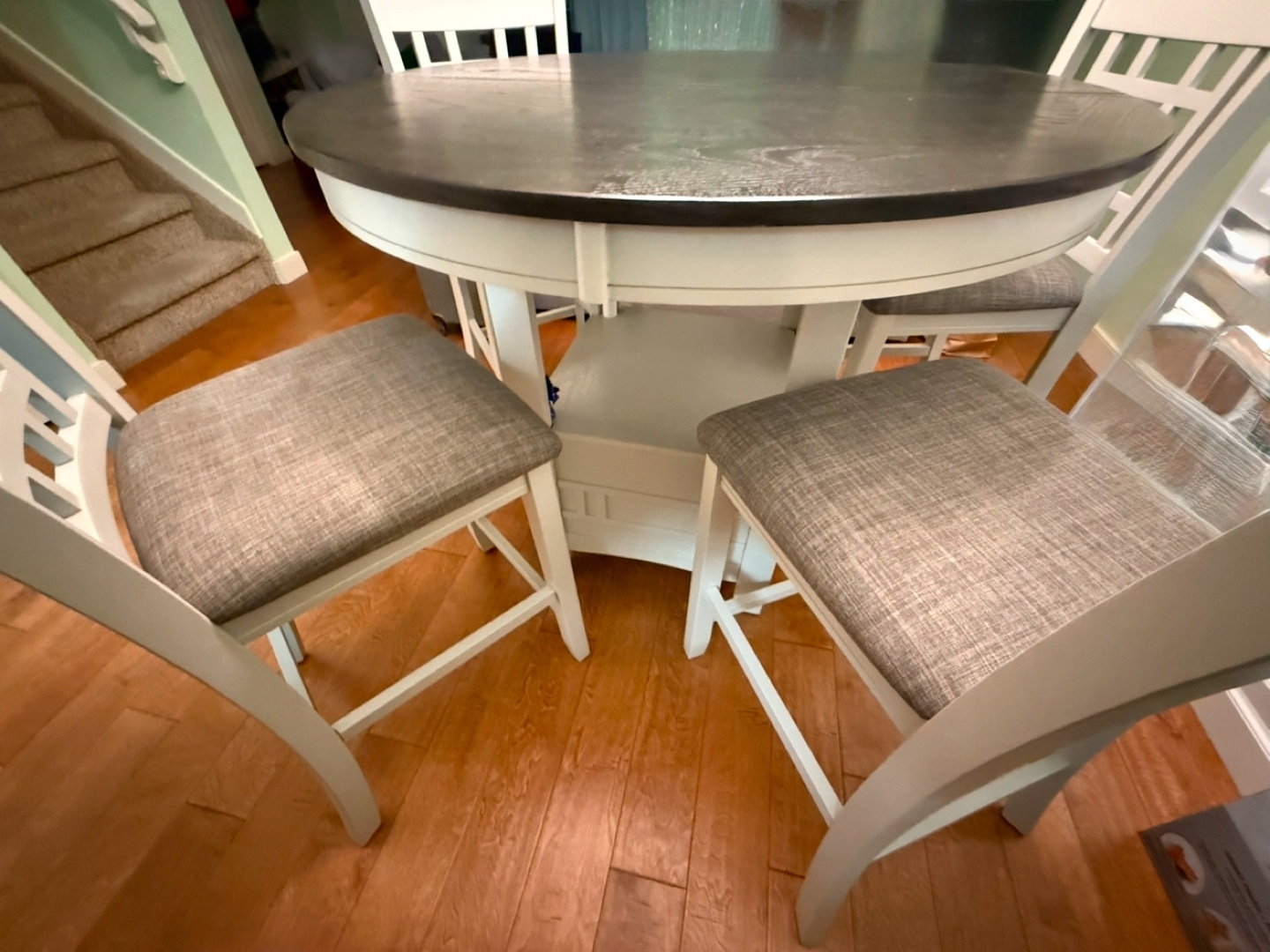 Round kitchen TABLE ONLY 42 to 60 extenstion
