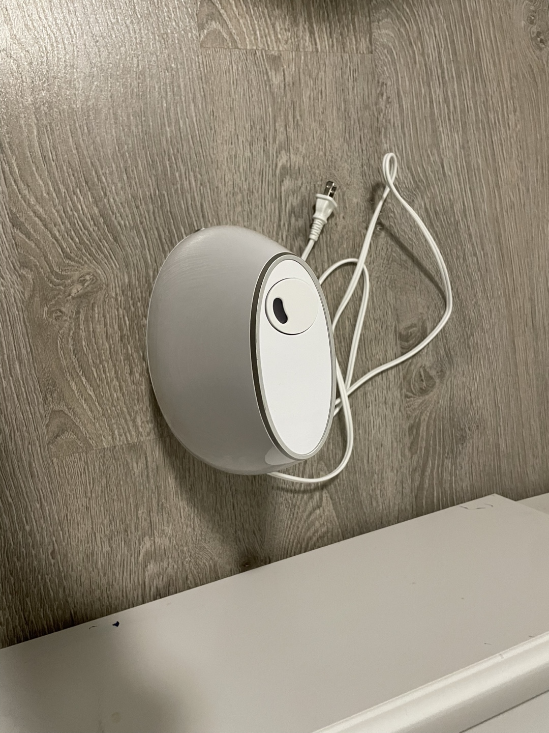 White Cool Mist Humidifier - photo 2