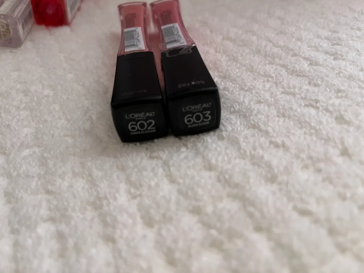 Brand new L'oreal lip gloss colour 602/603 image indicator(2)